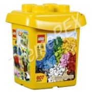 LEGO Bricks & More 1
